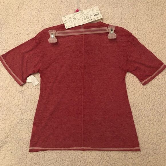 Warner Bros. Looney Tunes Women’s Sleep T-shirt and Socks Size XS - Picture 4 of 4